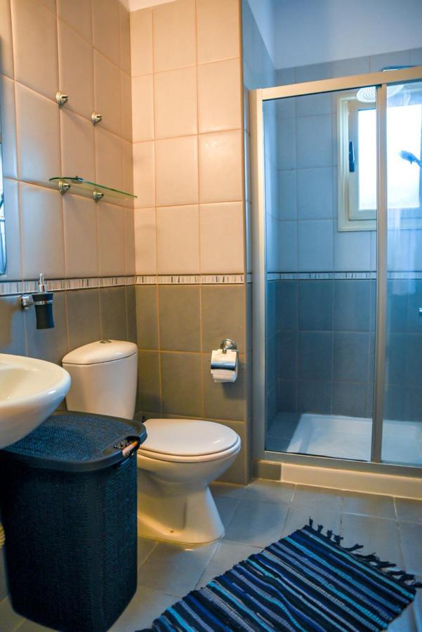 Beautiful Apartment Near The Sea And A Large Private Garden Пафос Екстериор снимка